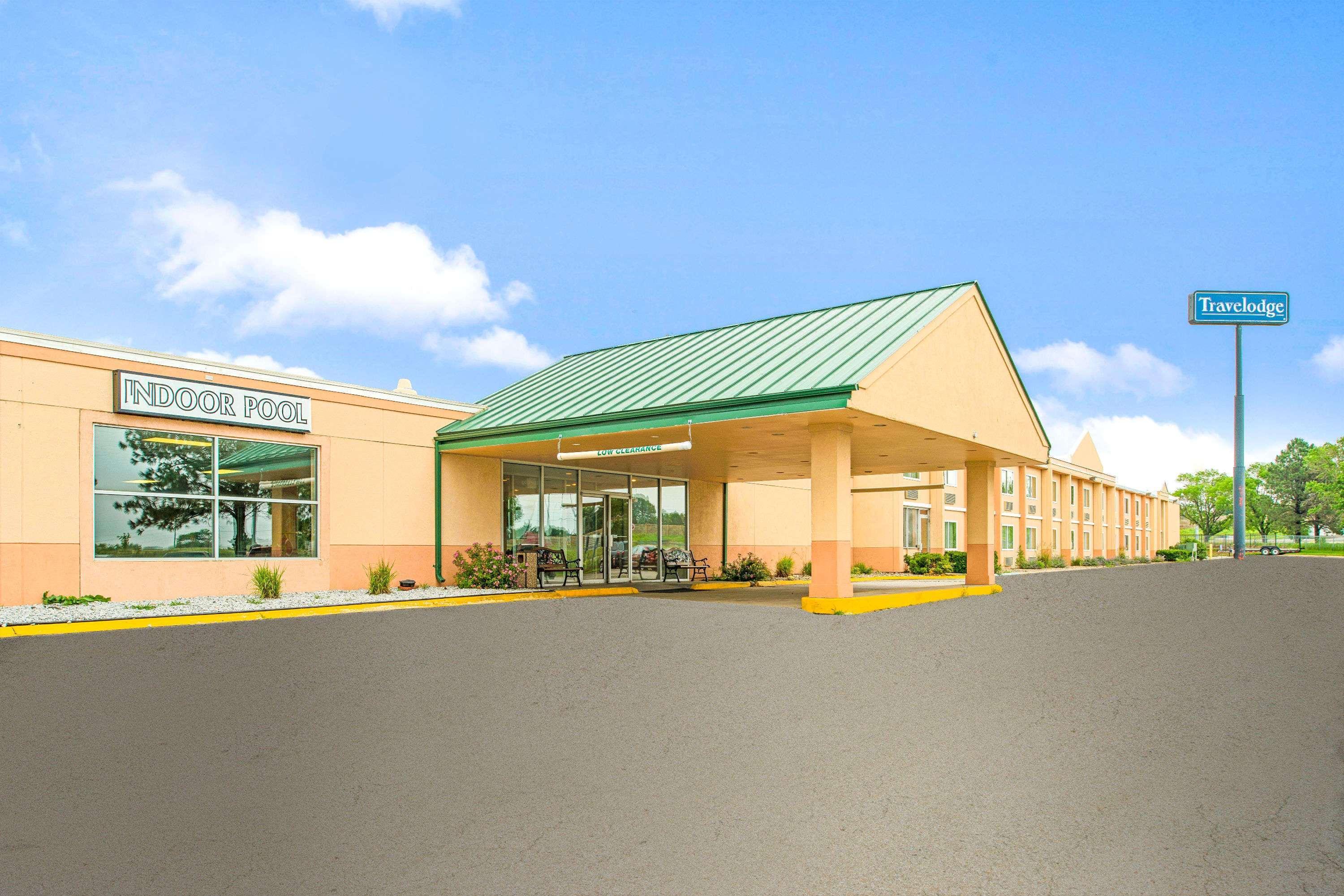 Travelodge By Wyndham Lincoln Airport I-80 Eksteriør bilde